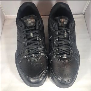 Men’s New Balance 519 Black leather sneakers sz13